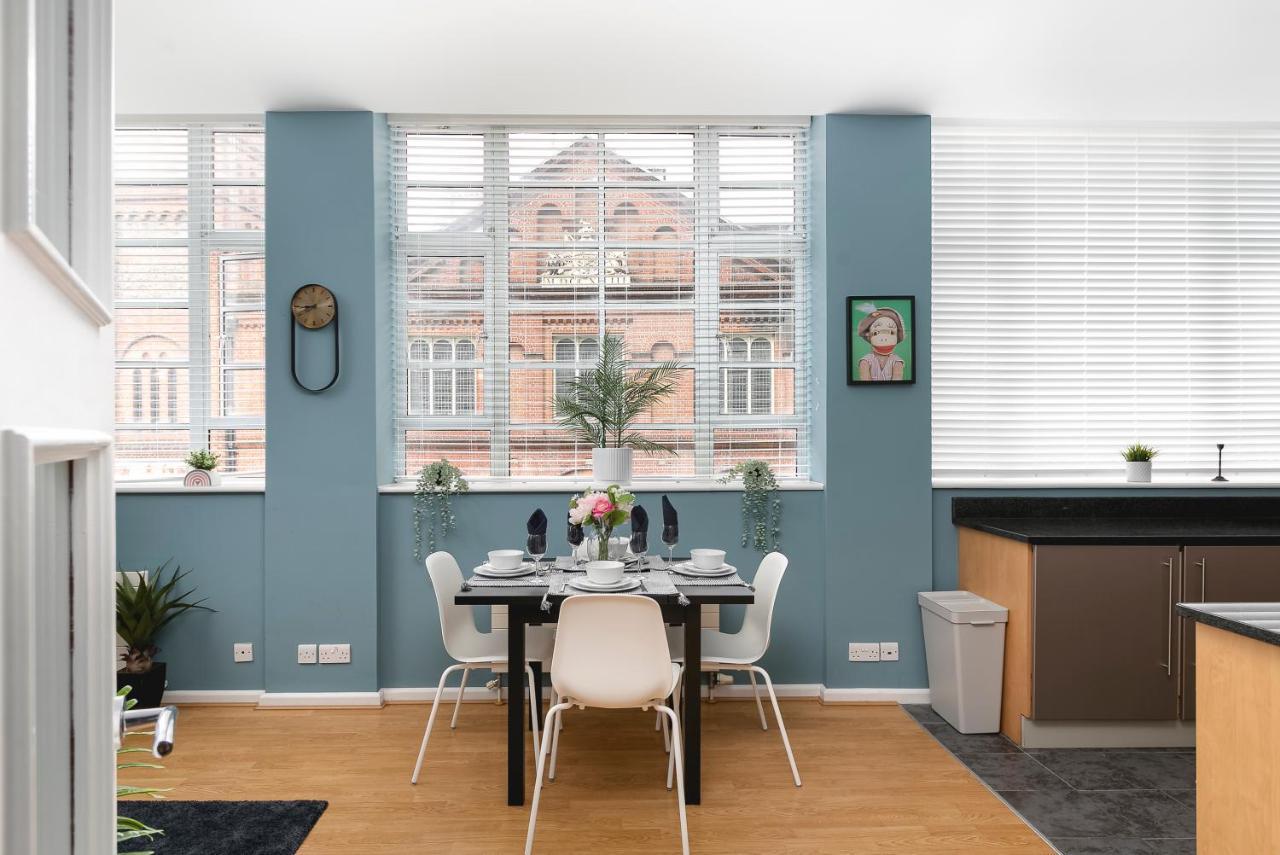 Lovely Moments Away From Royal Pavilion Apartment